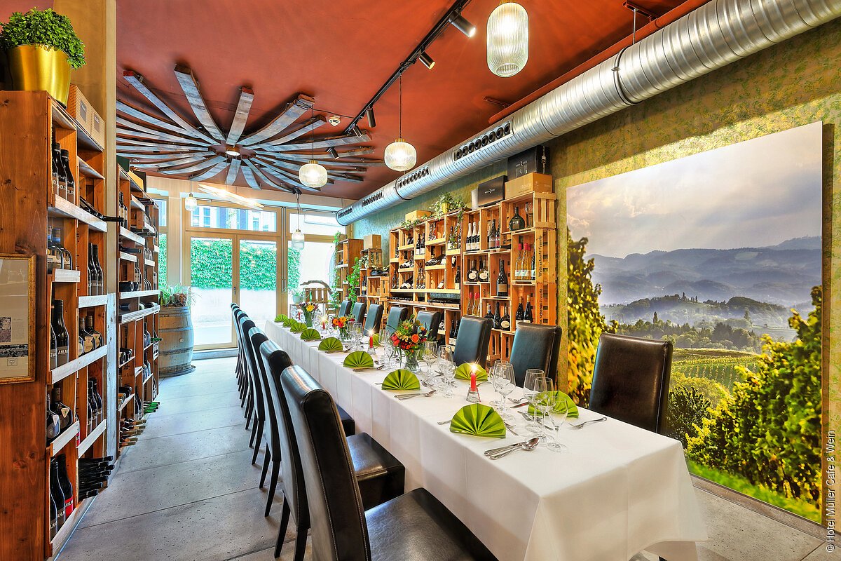 Restaurant „Weingold“ im Mondholzhotel (Veitshöchheim, Fränkisches Weinland)